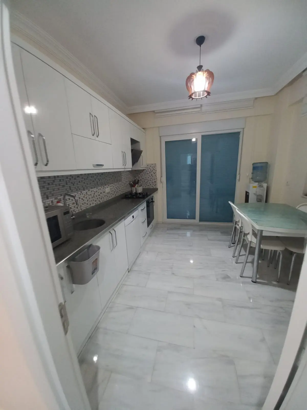Fitted kitchen